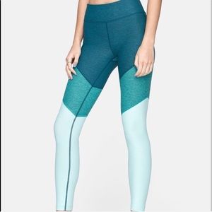 OV 7/8 Springs Leggings ✨